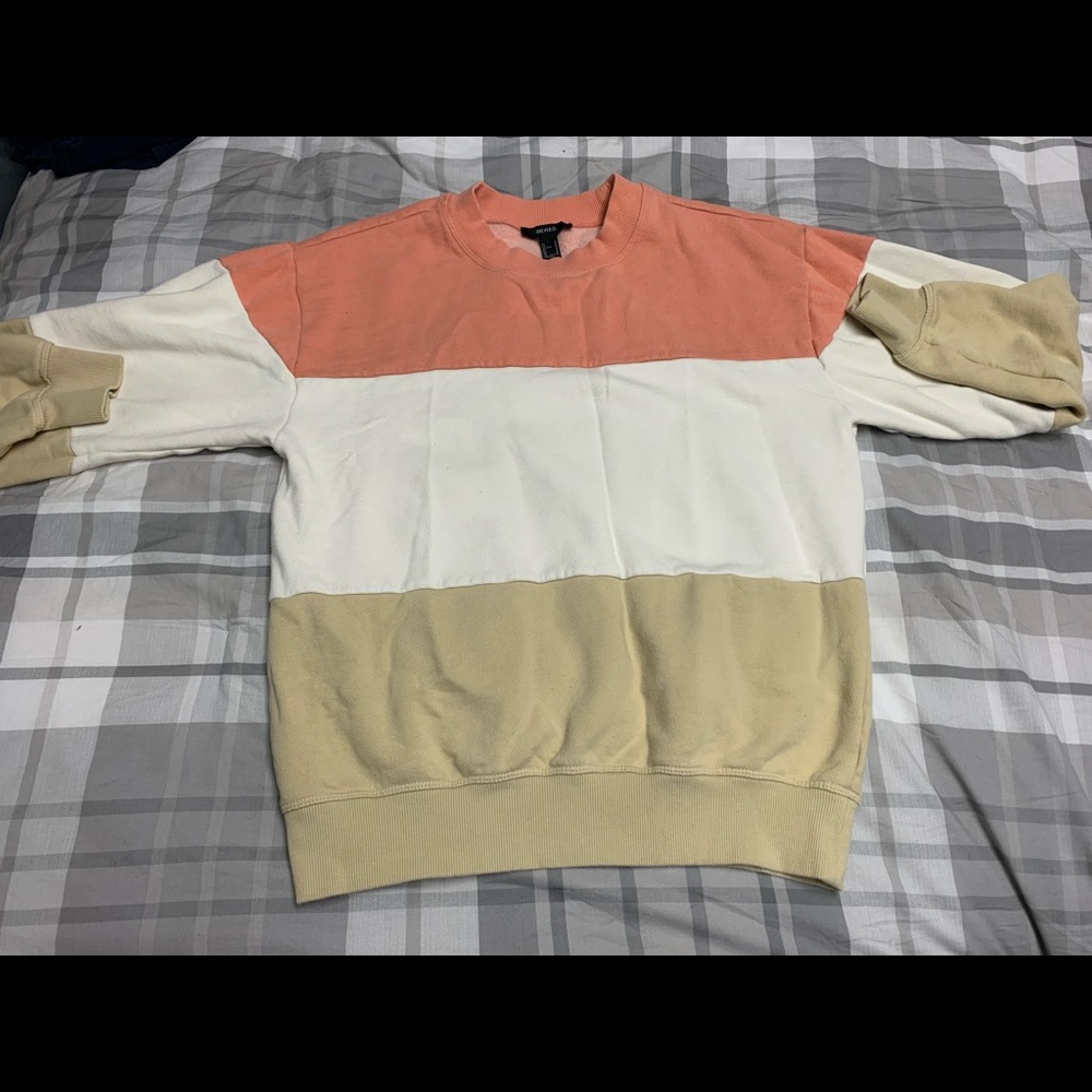 Forever 21 crew neck sweatshirt